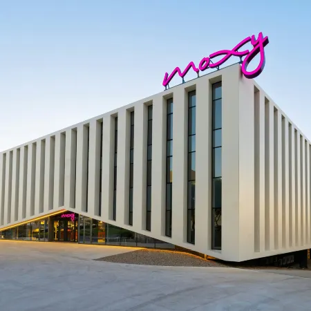 Moxy Alfragide Lisboa