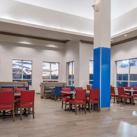 Holiday Inn Express MYSTIC - GROTON AREA by IHG