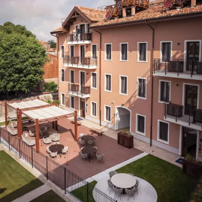 พาลาซโซ เดอี กวาร์เดียนี โรงแรมใกล้Palazzo Ca' Zenobio