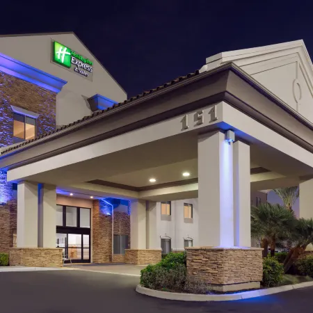 Holiday Inn Express & Suites MERCED - YOSEMITE NATL PK AREA by IHG