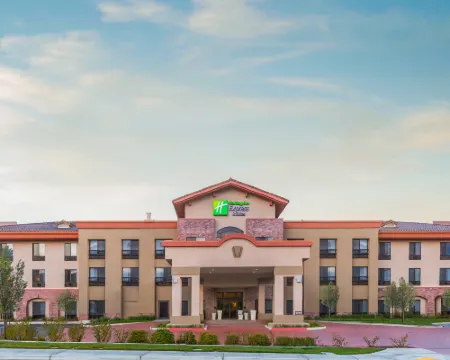 Holiday Inn Express & Suites ATASCADERO by IHG Hotels in Atascadero
