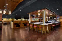希爾頓逸林飯店-勞雷爾 - 酒吧