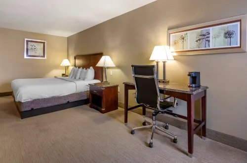 Best Western Plus Inn at Hunt Ridge Hotels in Rockbridge County