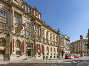 NH 컬렉션 프라하 카를로 IV