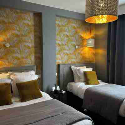 Hôtel Le Boeuf Couronné - Chartres - Logis Hotels Rooms