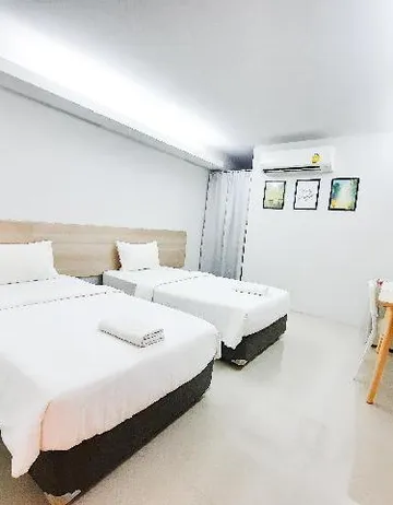 รูปภาพของยัวร์ เพลส โฮเทล