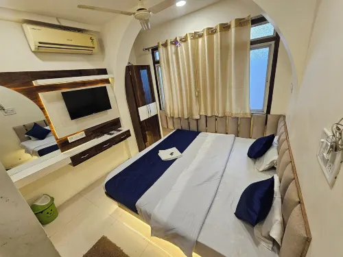 โรงแรม Aagman พาเลซ - ใกล้กับวัด Mahakal