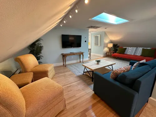 86 Dr Marcus House - Popular Broadway Area - Apartment
