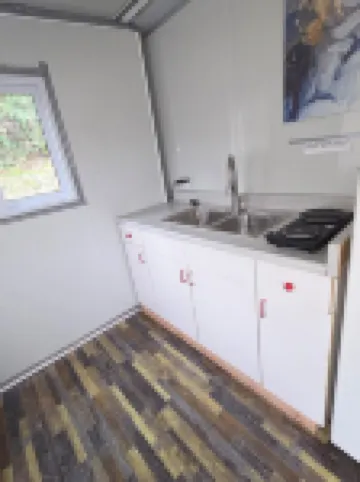 Cozy farmhouse in charming Kelso with AC, WiFi