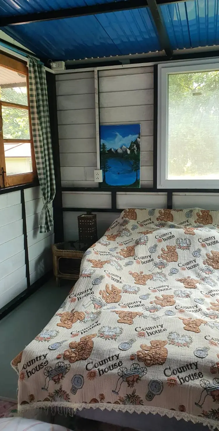 รูปภาพของDome & Treehouses for family 2 adults & 2 kids