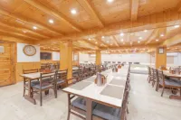 Snow Peak Retreat & Cottage Hotels in Manali