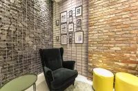 Brooks Hotel Tongyeong - parking