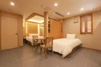 Mir Tourist Hotel - 3 звезды