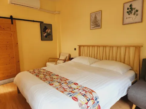 ห้องส่วนตัว 6 เตียงพร้อมห้องน้ำส่วนตัว