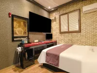 Dobong (Banghak Station) Lux Hotels near Dobong Miracle Library