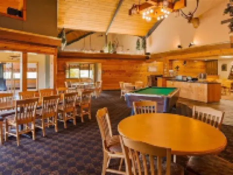 ควอลิตี้ อินน์ & สวีทส์ แบล็ก ริเวอร์ ฟอลส์ ไอ-94 โรงแรมในJackson County