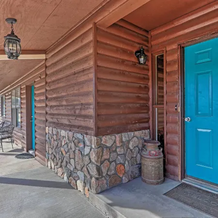 'The Eagar House' White Mountains Gem w/ Views!