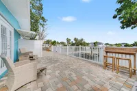Waterway Vista Suite Pet Friendly Boat Dock - Apartments