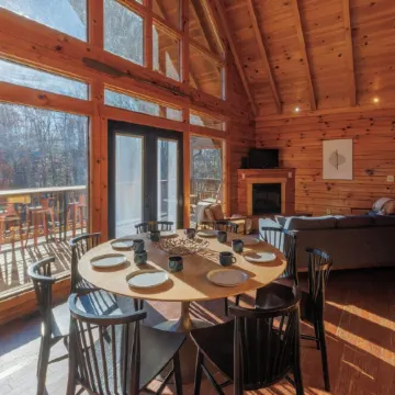 Klyfta Haus 4 Br Lakeview Fishing Hot Tub EV Charger