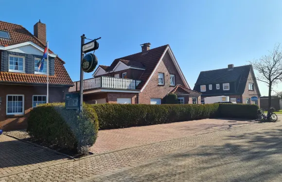 弗裏森魯膳宿公寓