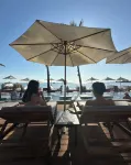 Miracle BeachClub Lux Sunbed&free credit