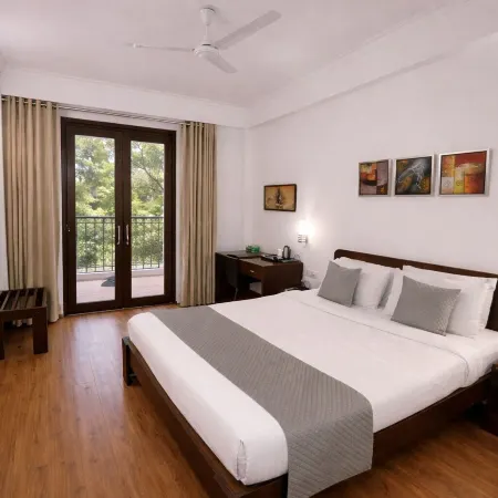 EMBLEM - Arjun Marg, Golf Course road Gurgaon