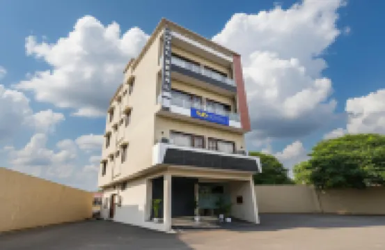 FabHotel Regal, Sector 78