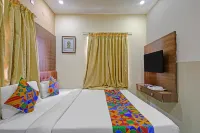 FabHotel MRV Inn - Nr. Express Avenue Mall & Spencer Plaza Mall