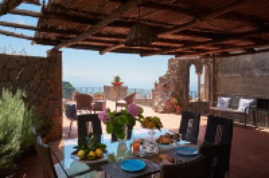 法瓦拉別墅迷人奢華度假屋帶私人泳池