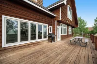 Fun w/ Family! Mtn-view Gem w/ Deck in Driggs - 4 stjerner