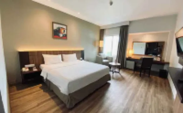 Grand Maleo Hotel & Convention Hotels in 