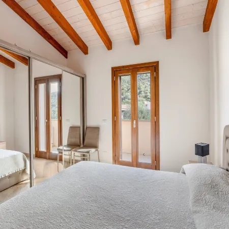 Air-Conditioned Penthouse with Terrace and Parking