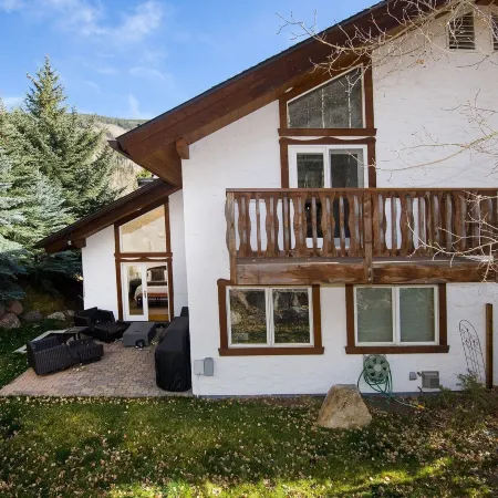 2109 B Chamonix Home