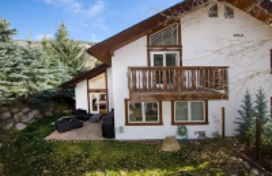 2109 B Chamonix Home