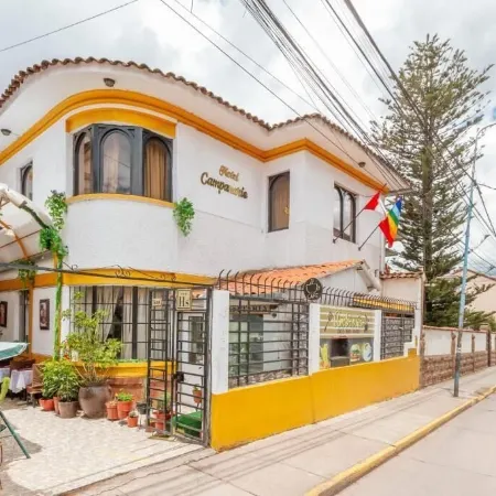 Hotel Campanario