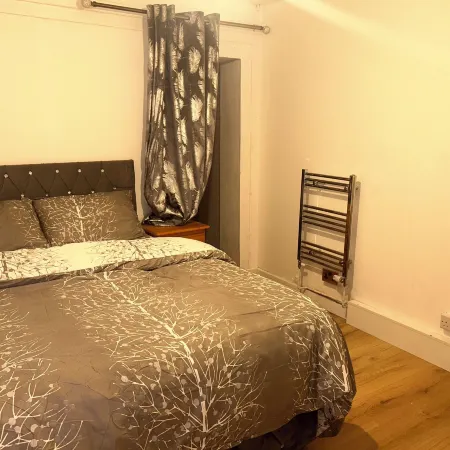 Charming 4-bedroom House Rental in Basildon, UK