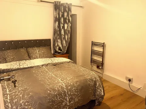 Charming 4-bedroom House Rental in Basildon, UK