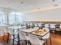 B&B HOTEL München-Schwabing Отели рядом с достопримечательностью «Швабинг»
