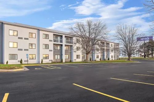 Spark by Hilton Bettendorf Quad Cities - 3-stjärniga