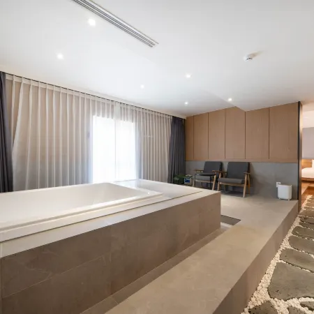 Custom Hotel