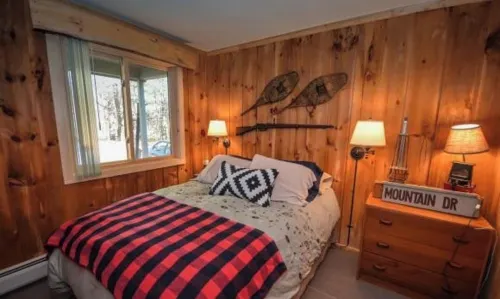 Bear's Den - Mount Snow Townhome - w/ Heated Pool!