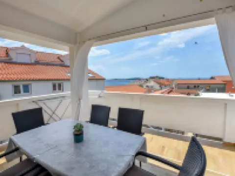 Apartments Jasna Hotels in Primosten