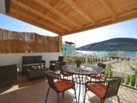 Apartments Paz Hotels in Vinisce