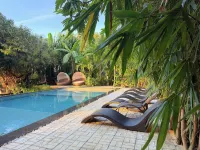 Jungle Nest Resort - Pools