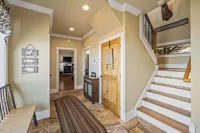 The Treetop Terrace, VIEWS, DECKS, SLEEPS 13