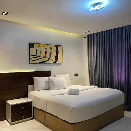 GREYFIELD APARTMENT 2