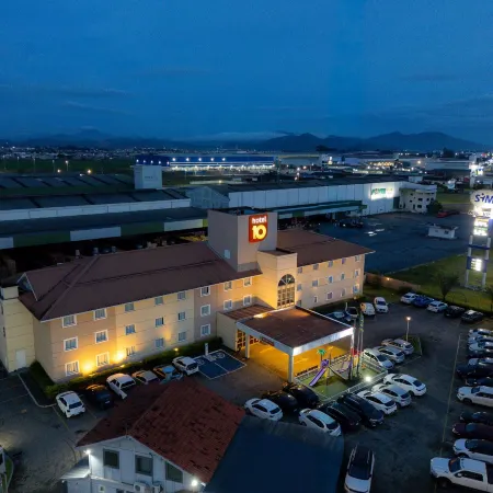 Hotel 10 Itajai/Navegantes