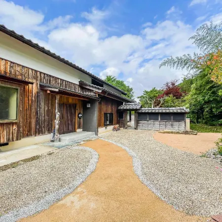 Takeda Base Inn