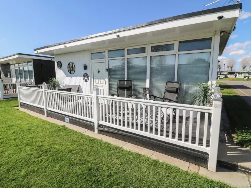 56 Cherry Park Chalet - 4-Star