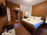 Utopia Resort